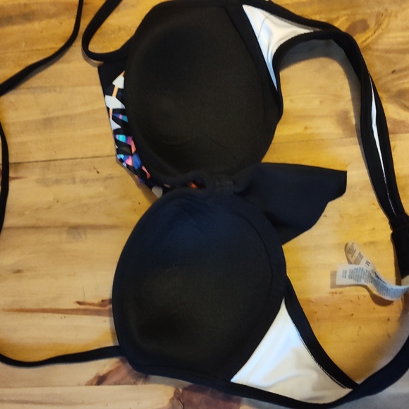 Summer Sale 🌼 Pink bikini top new w/out tag - Picture 4 of 6